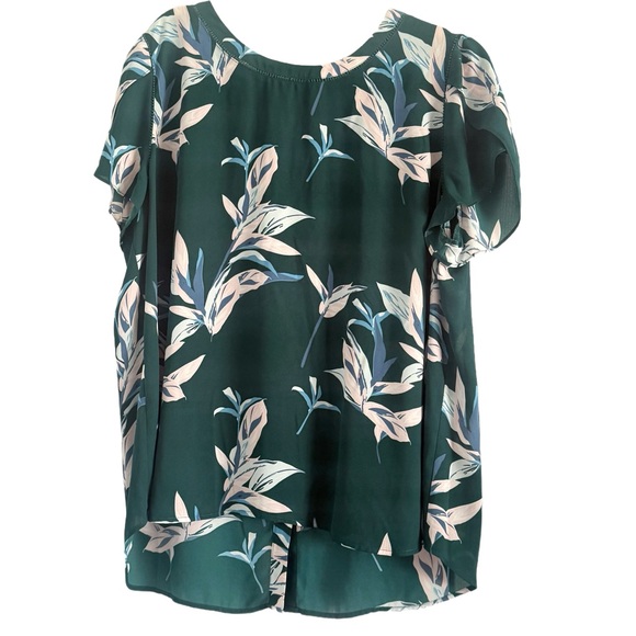 ⭐️ 41 Hawthorn Lakynn Lattice Detail Button Back Blouse - Picture 7 of 7